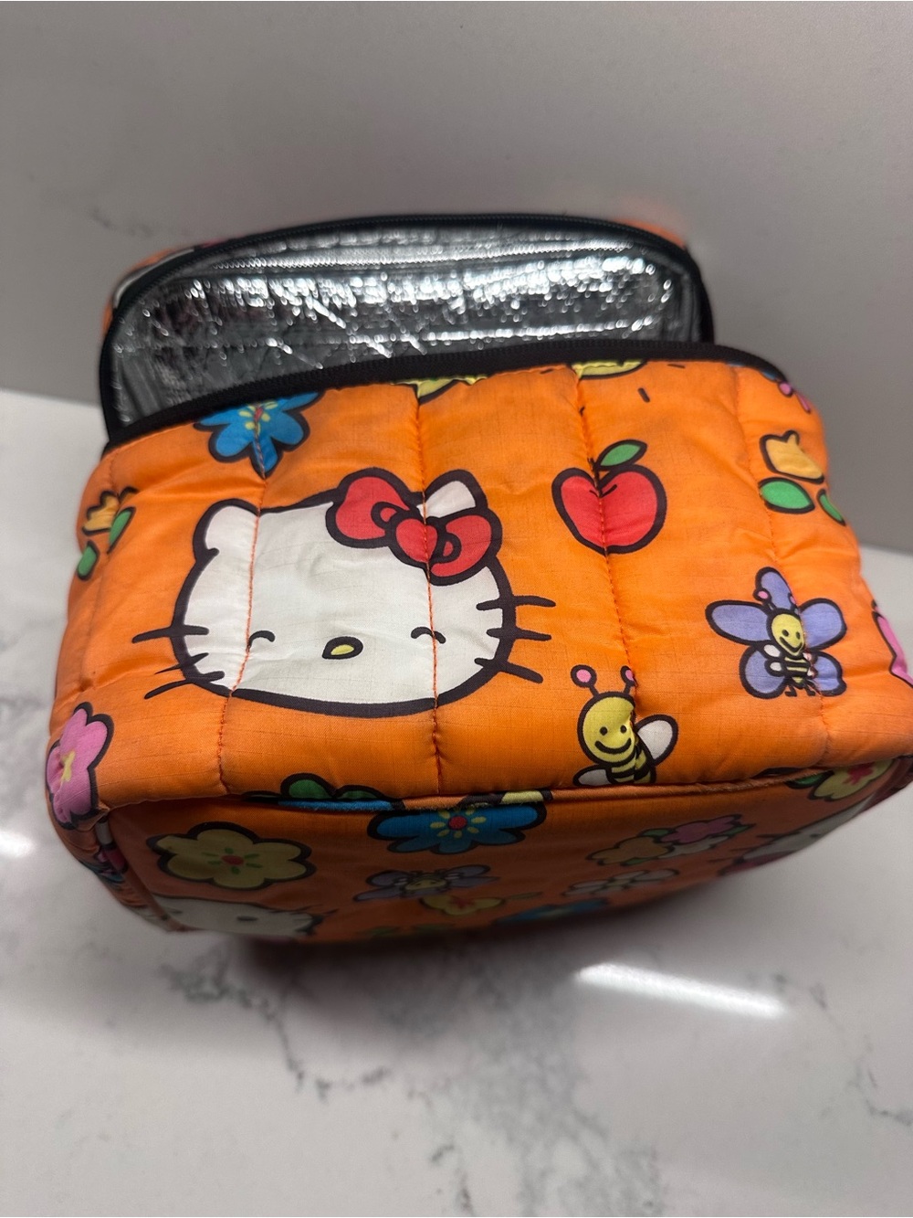 Baggu x Hello Kitty Puffy Lunch Box - Picture 3 of 14